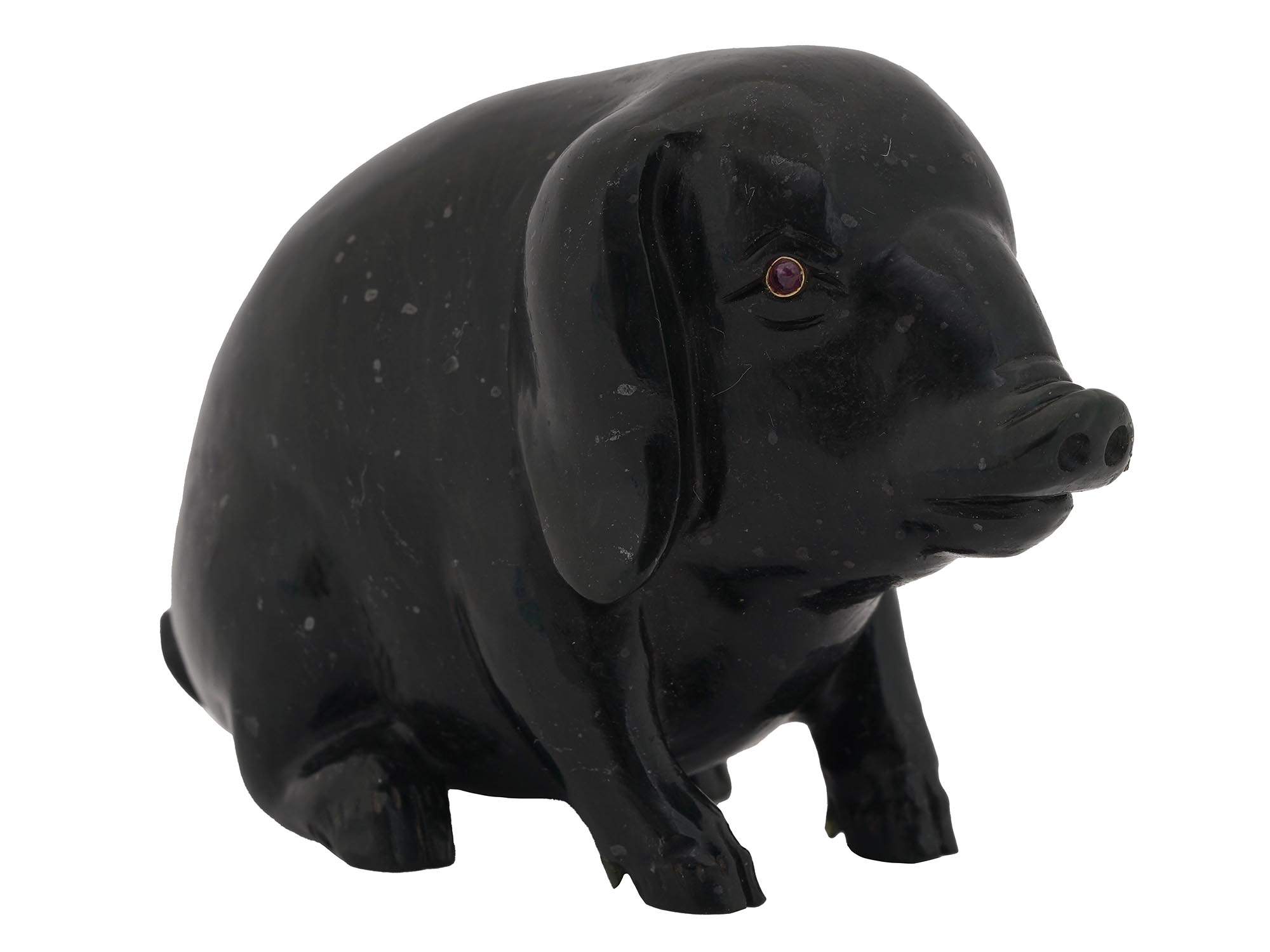 RUSSIAN CARVED JADE PIG FIGURINE WITH RUBY EYES PIC-0